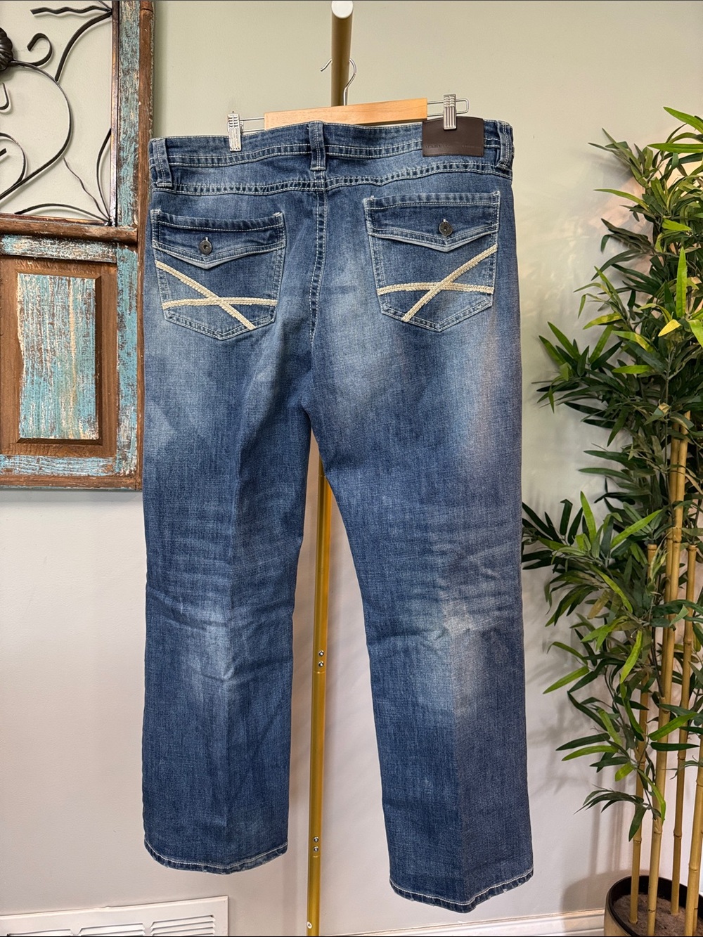 Axel Men's Relaxed boot Jeans in Faded Blue Denim 40 X31
